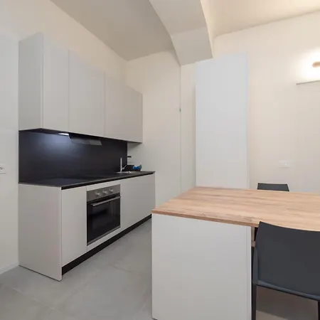 Appartement Duomo M5 A Stone's Throw From The Subway Milan